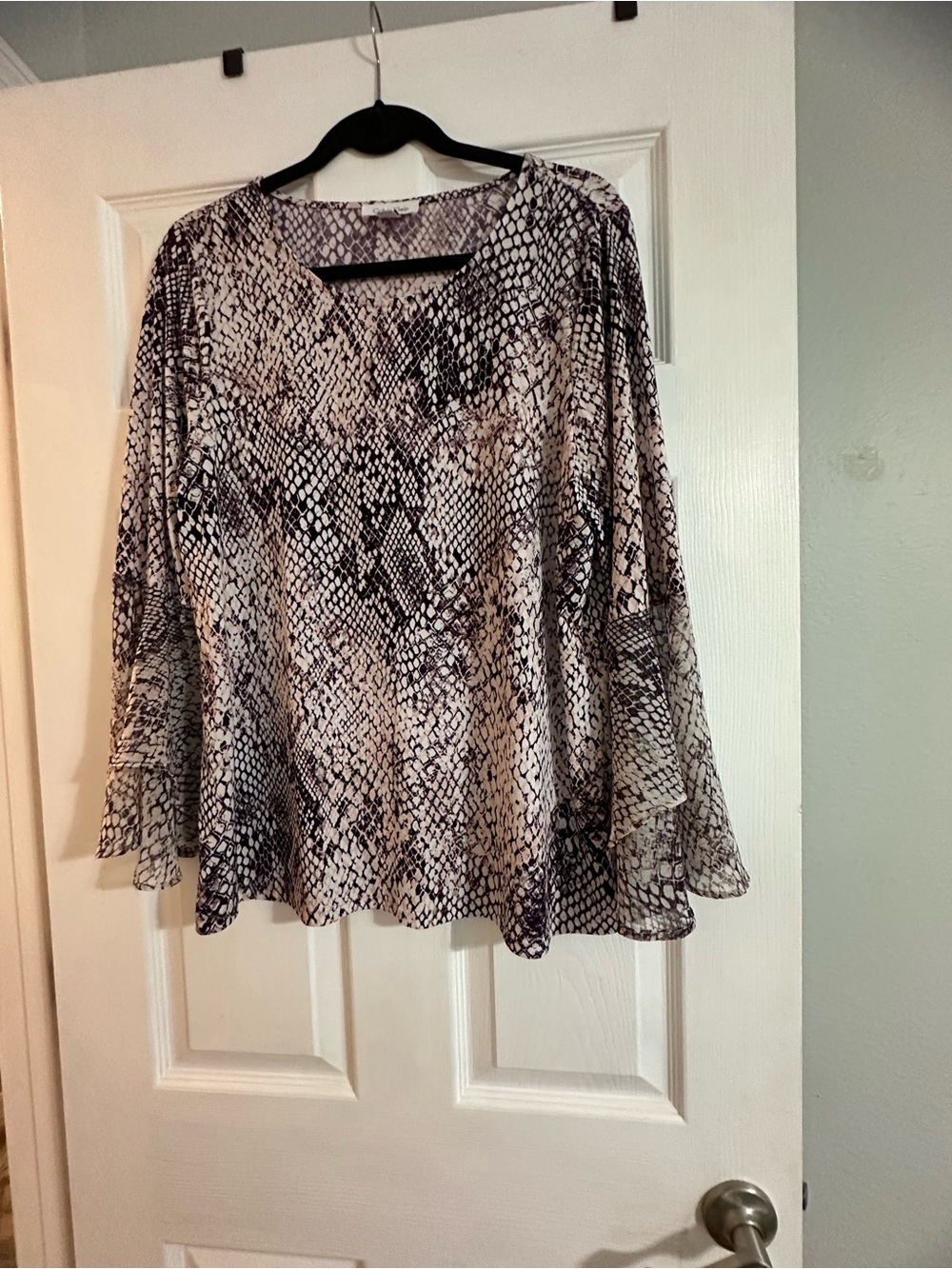 Calvin Klein Snake-Print Bell Sleeve V-Neck Top - Beige Black